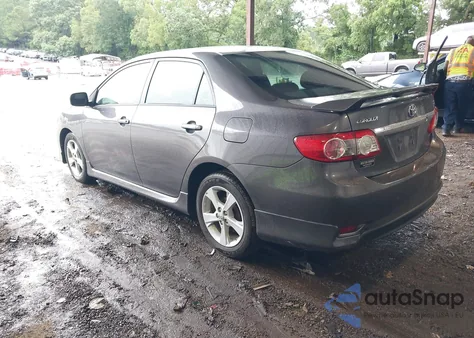 2013 Toyota Corolla S z USA, uszkodzony, nr VIN 5YFBU4EEXDP189986